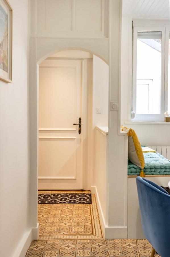 カンブレー*Maison Bel-Etage-Netflix-Wifi-Coeur De Ville*アパートメント エクステリア 写真